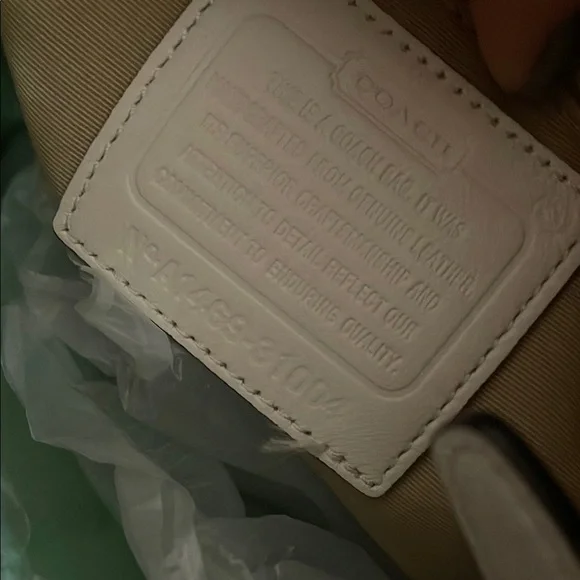 COACH - Bleeker Preston woven embossed satchel Bag- EUC- 31004 - Picture 2 of 12